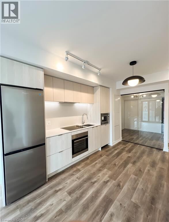 Property Photo:  1 Jarvis Street 905  ON L8R 3J2 