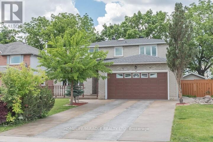 Property Photo:  26 Blueberry Drive  ON L8E 4S1 
