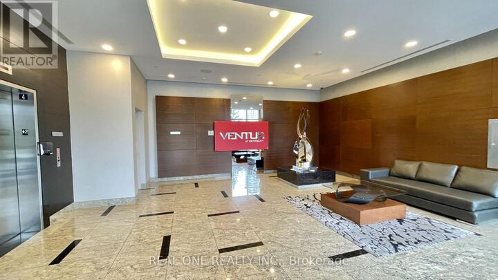 Property Photo:  151 Village Green Square 2509  ON M1S 0K5 