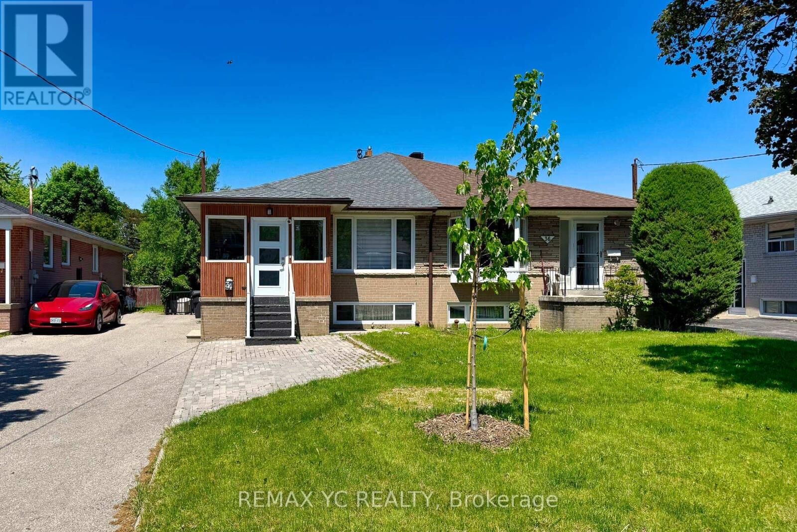 Property Photo:  34 Tulane Crescent Bsmt  ON M3A 2C1 