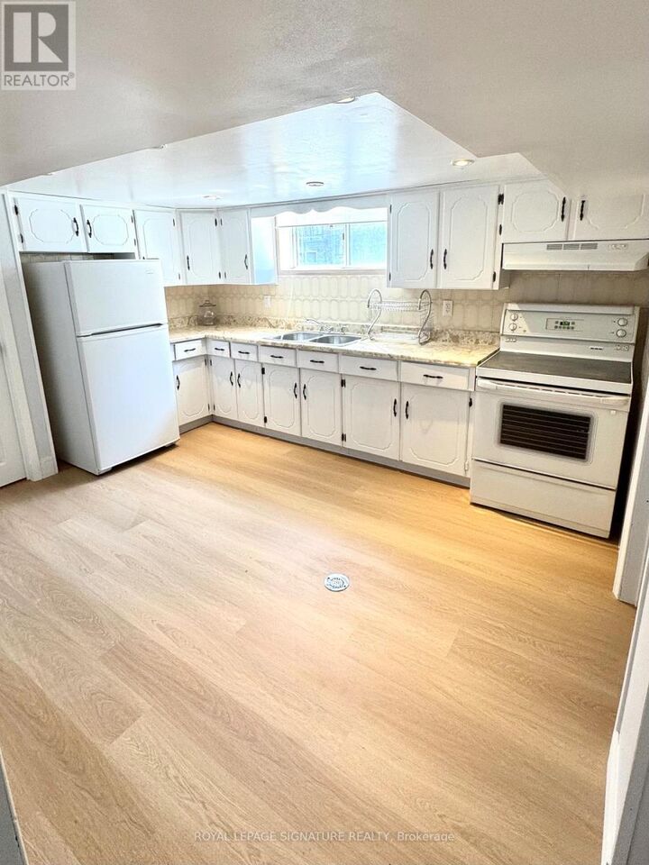 Property Photo:  36 Ashmore Avenue Lower  ON M8Z 4C4 