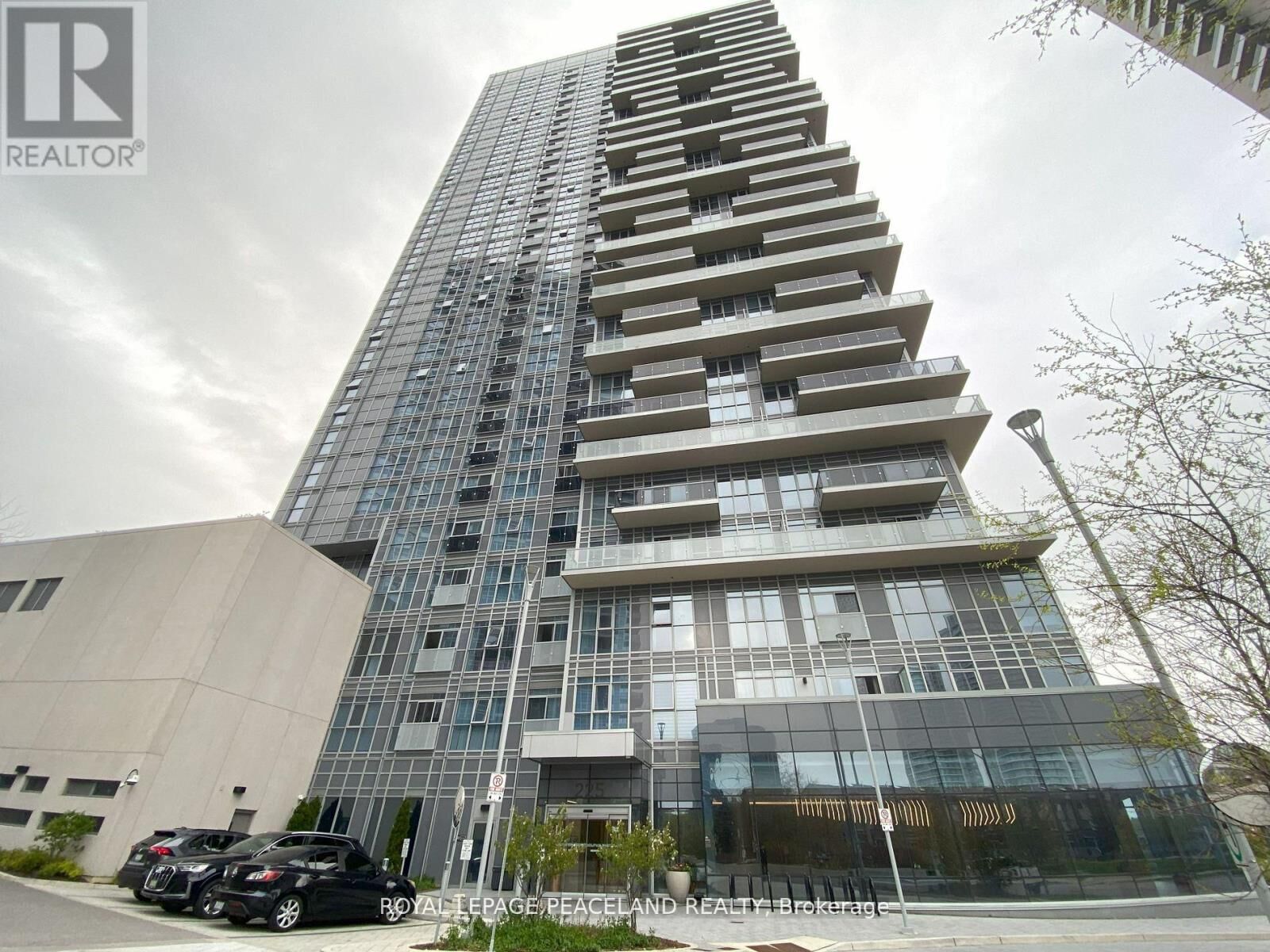 Property Photo:  225 Village Green Square 410  ON M1S 0L3 