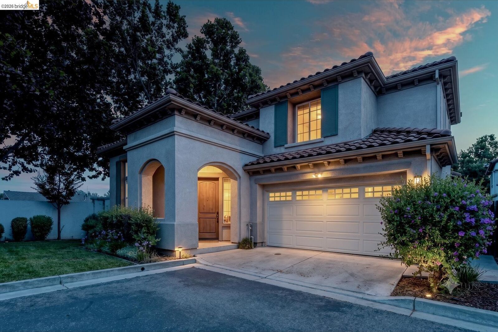 Property Photo: 5947 Pala Mesa Dr CA 95123