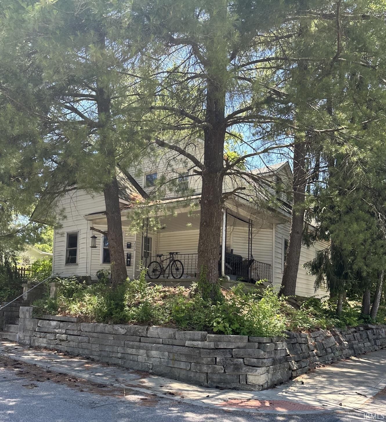 Property Photo:  306 S Euclid Avenue  IN 47403 