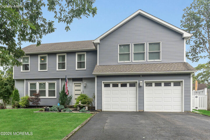 Property Photo:  4 Laurel Crest Drive  NJ 07731 