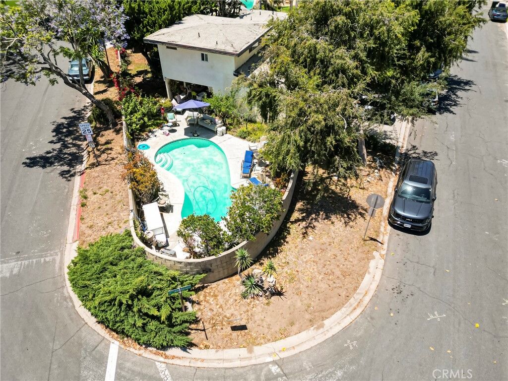 Property Photo:  348 Calle De Andalucia  CA 90277 
