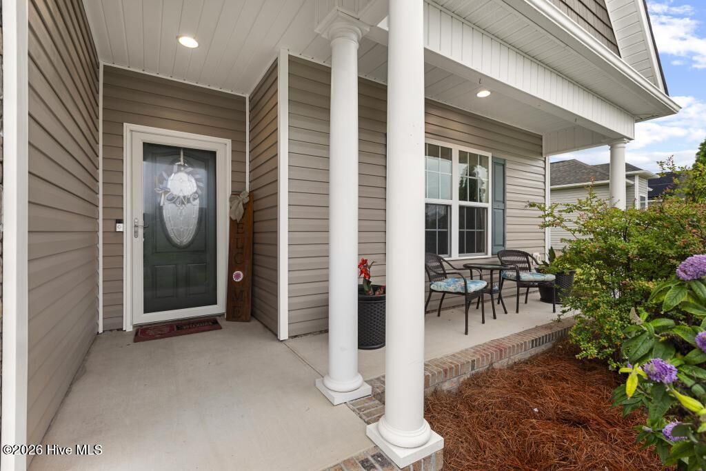 Property Photo:  502 Bluff View Lane  NC 28584 
