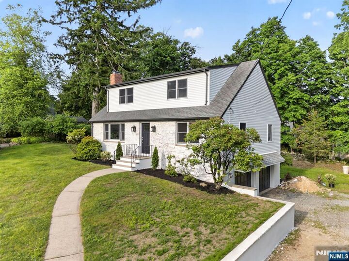Property Photo:  11 Franklin Street  NJ 07430 