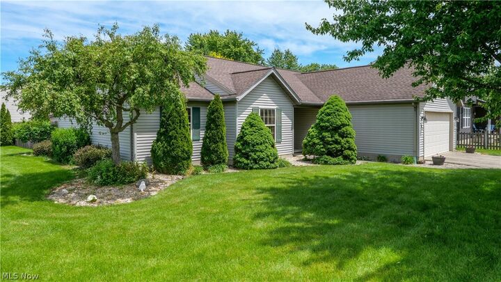 Property Photo:  508 Hampton Drive  OH 44035 