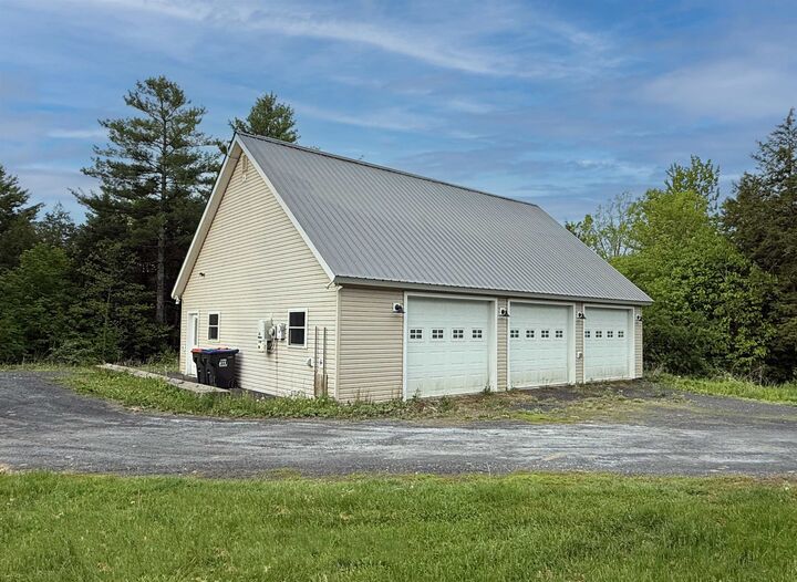 Property Photo:  2475 Town Line Road  VT 05734 
