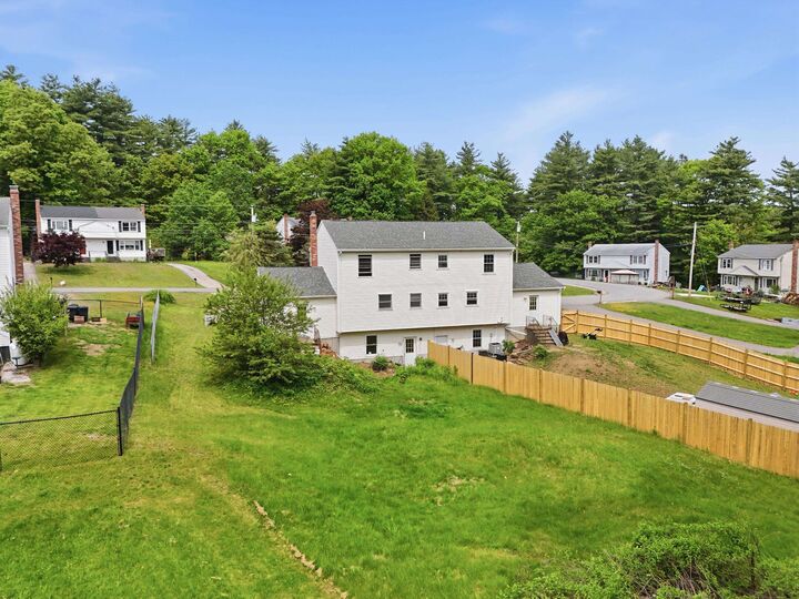 Property Photo:  13 Sunnyside Lane  NH 03038 