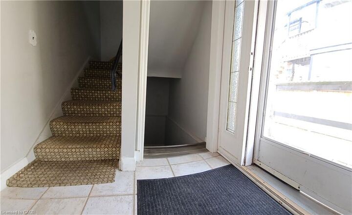 Property Photo:  9 Don Street Upper  ON L9H 4N8 