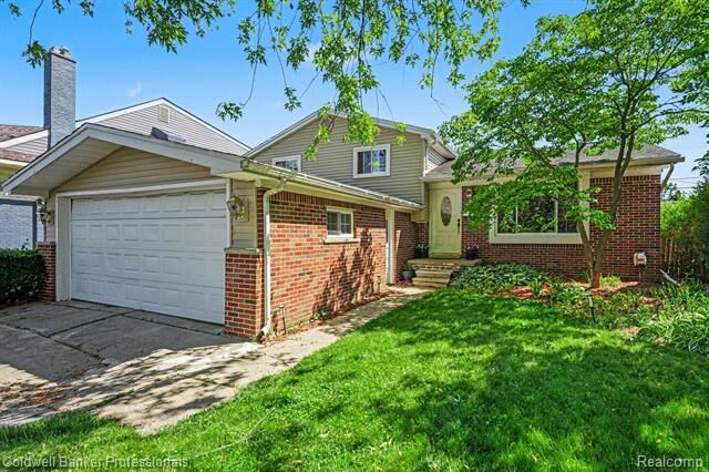 Property Photo:  22606 Manor Street  MI 48081 