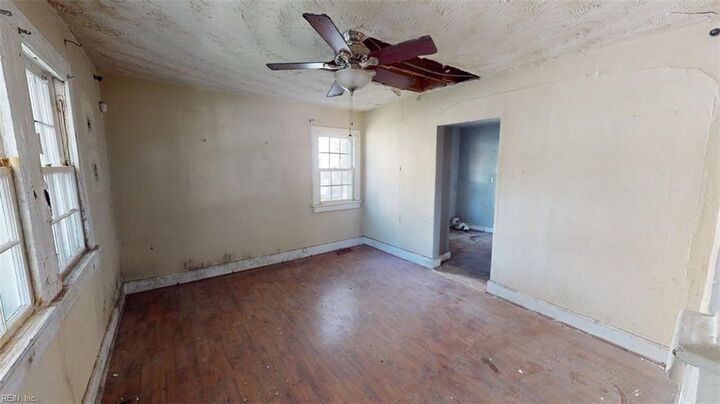 Property Photo: 126 Channing Ave VA 23702