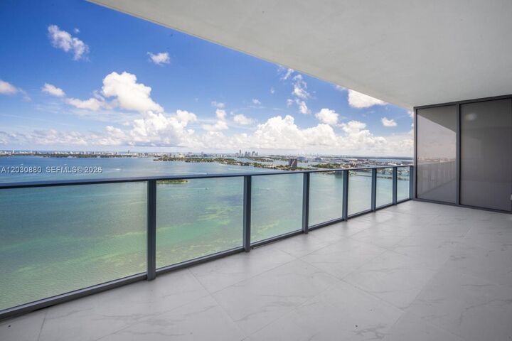 Property Photo:  700 NE 24th St 3502  FL 33137 