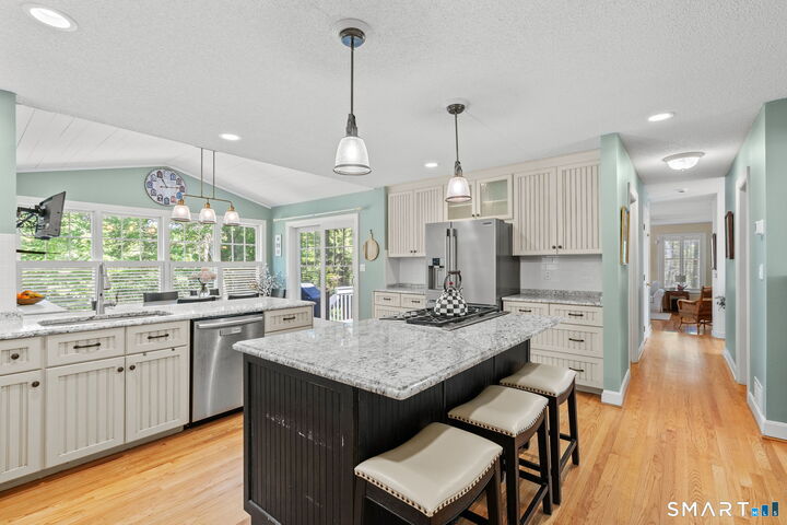 Property Photo:  7 Tallwood Lane  CT 06089 