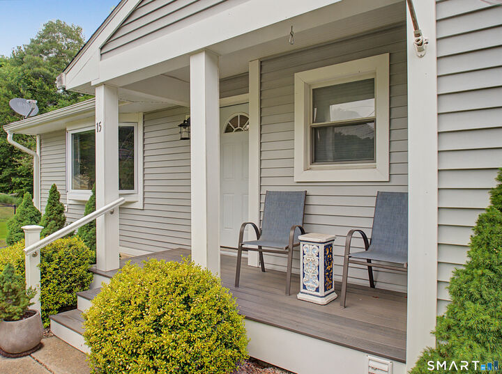 Property Photo:  15 Cloverdale Circle  CT 06417 