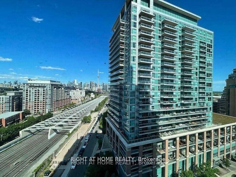 Property Photo:  125 Western Battery Road 1403  ON M6K 3R8 