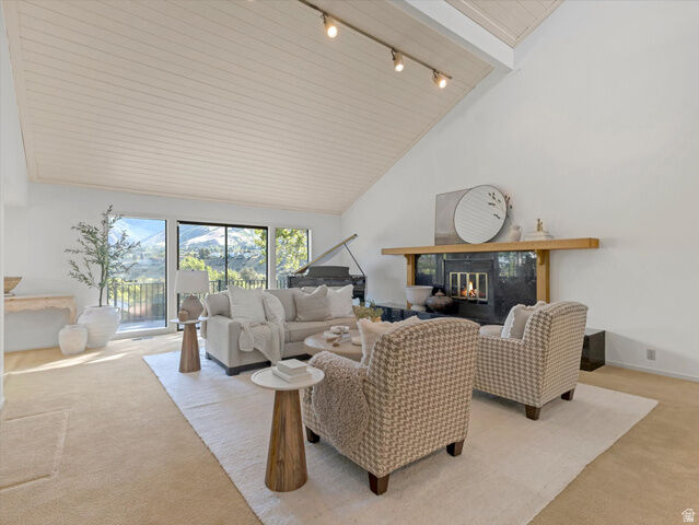 Property Photo:  8903 S Cobble Crest Ln  UT 84093 