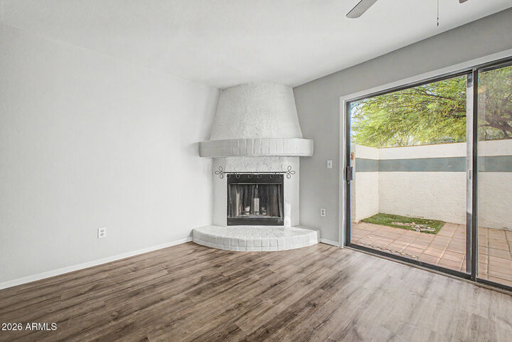 Property Photo:  1326 E Susan Lane  AZ 85288 