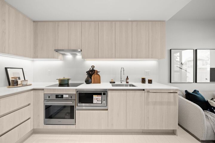 Property Photo:  4928 Quebec Street 508  BC V5W 2N2 
