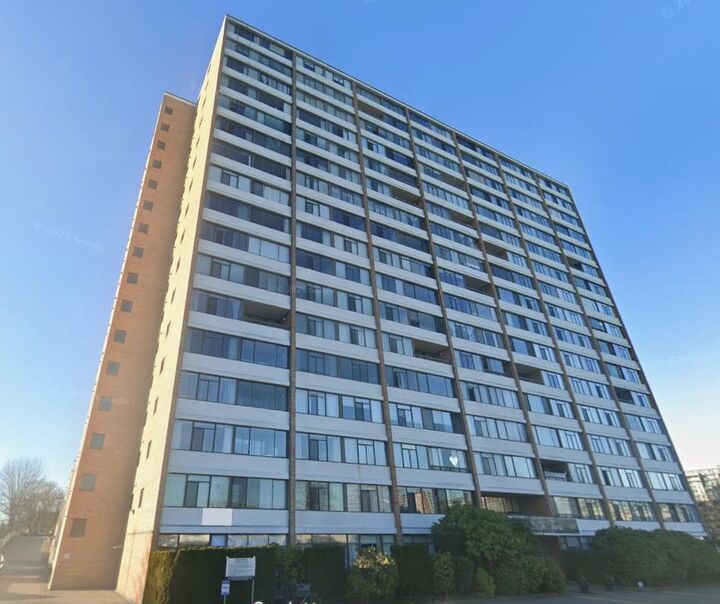 6651 Minoru Boulevard 1306 — photo 1
