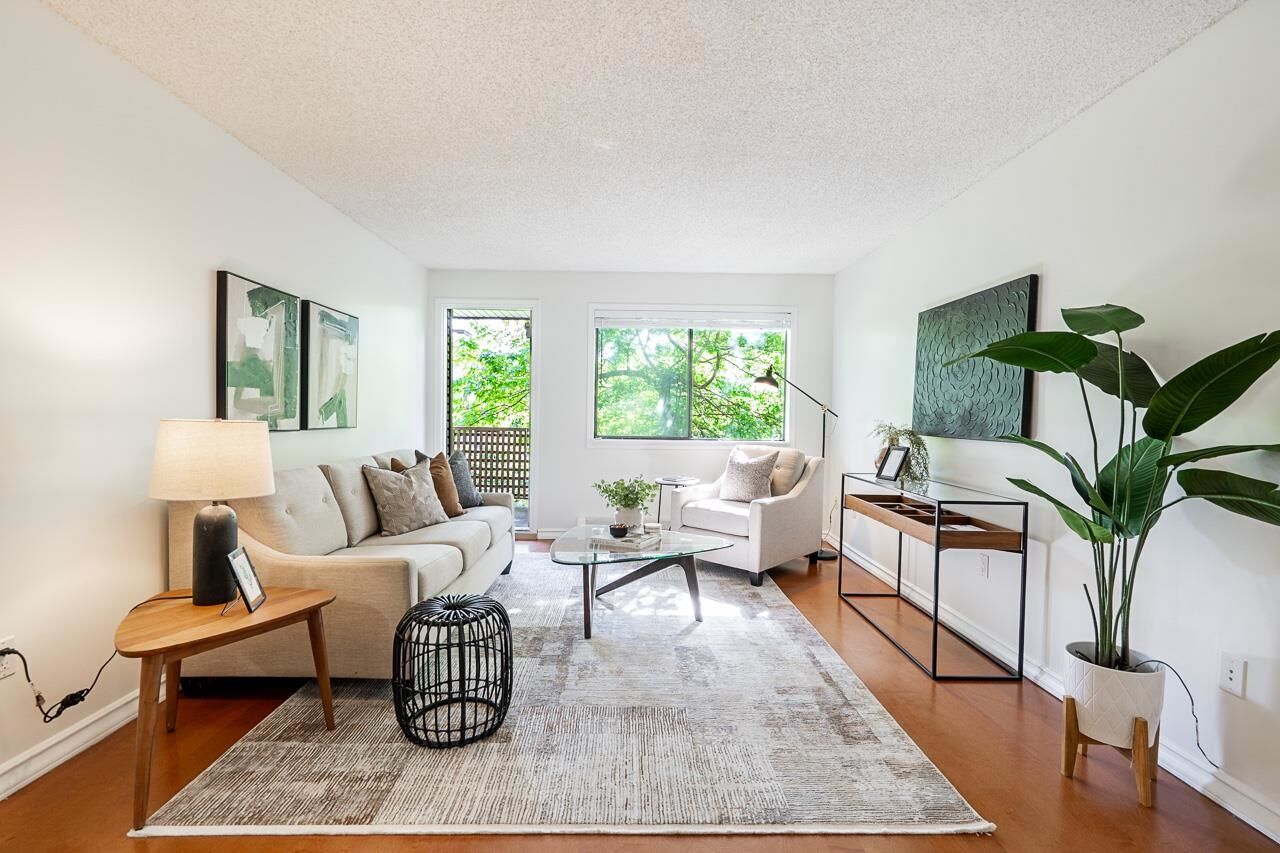 Property Photo:  10680 151A Street 306  BC V3R 8T4 