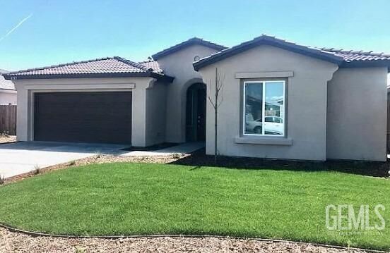 Property Photo:  2717 Mercedes Drive  CA 93313 