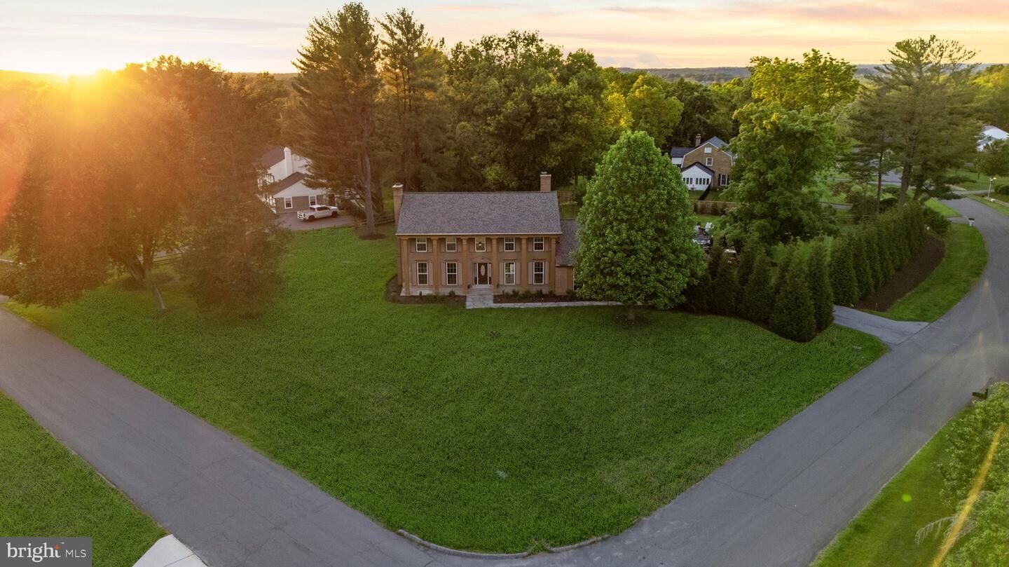Property Photo: 8701 Lochaven Drive MD 20882