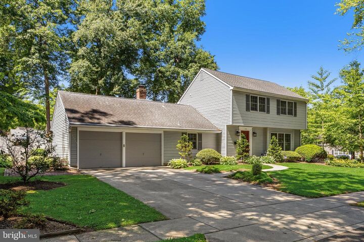 Property Photo:  175 Oxford Road  NJ 08075 