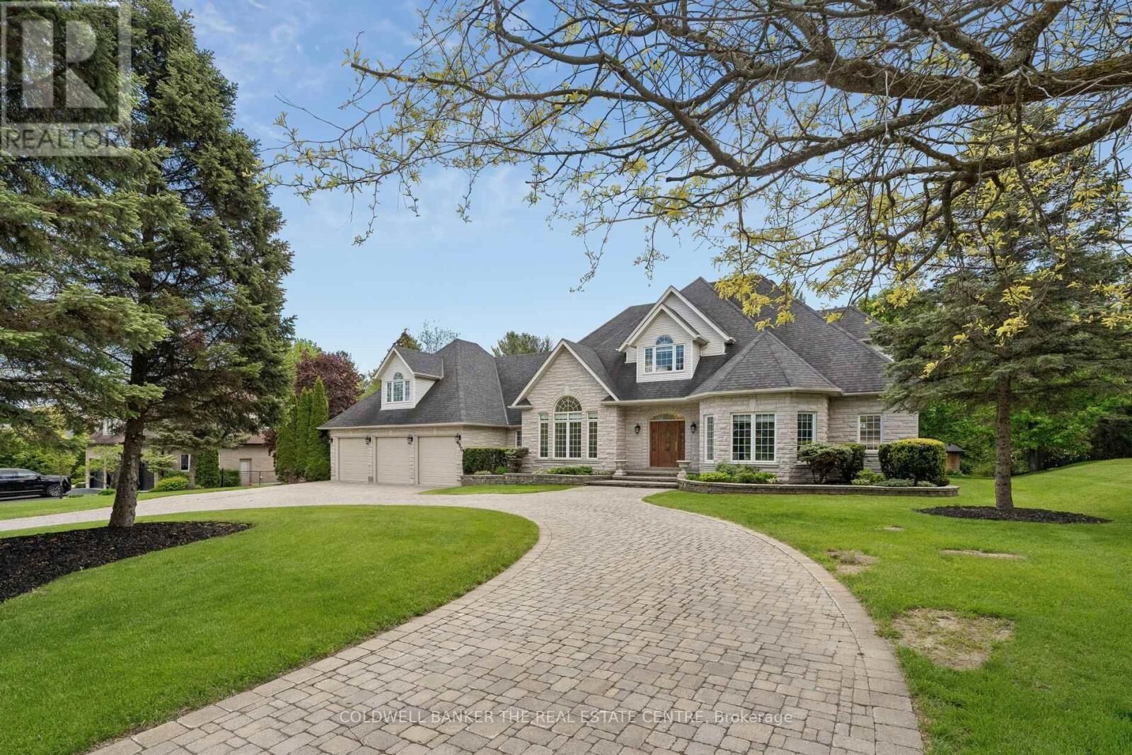 Property Photo: 480 Coventry Hill Trail ON L3X 2A1