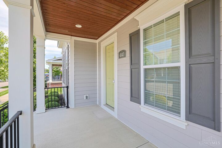 Property Photo: 4143 Parkview Drive OH 45242