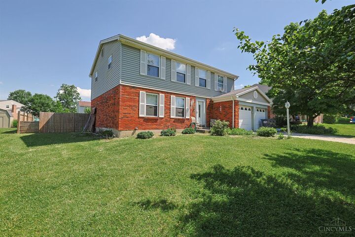 Property Photo: 1146 Hickorylake Drive OH 45233