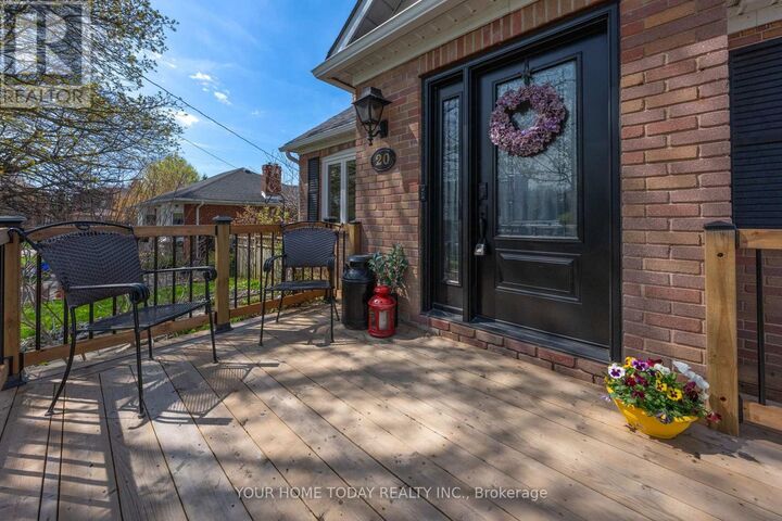 Property Photo:  20 Elgin Street  ON L7G 3M3 