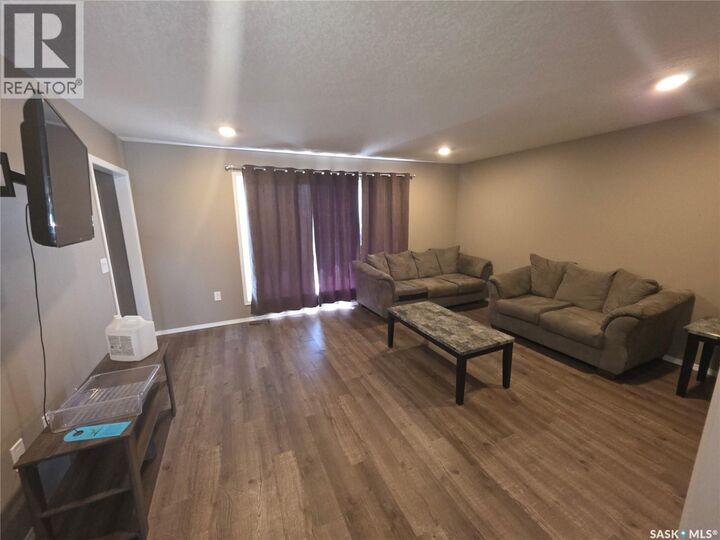 Property Photo:  713 Columbia Avenue  SK S0L 1R0 