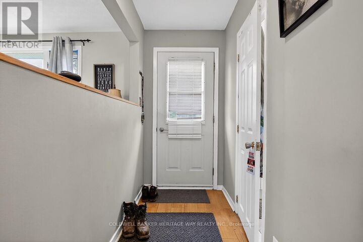 Property Photo:  106 Munro Lane  ON K7C 3P2 