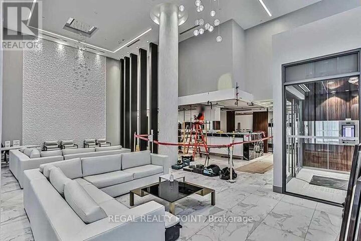 Property Photo:  32 Forest Manor Road 410  ON M2J 0H2 