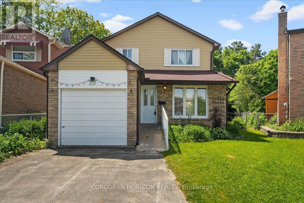 Property Photo:  28 Chad Crescent  ON M1B 2Z6 
