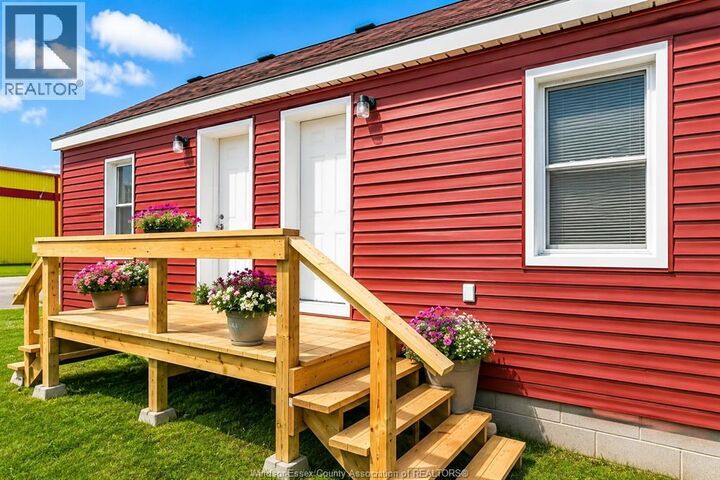 Property Photo:  551 Hildegarde Street  ON N8X 2Z4 