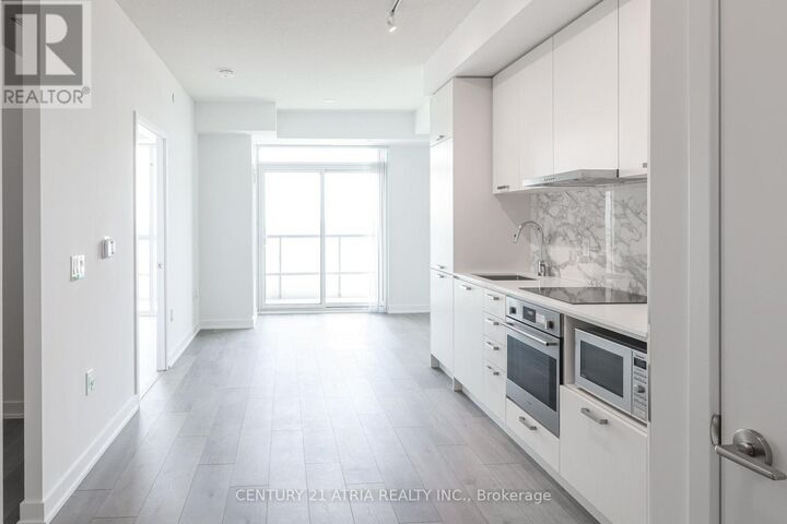 Property Photo:  38 Honeycrisp Crescent 1507  ON L4K 0M8 