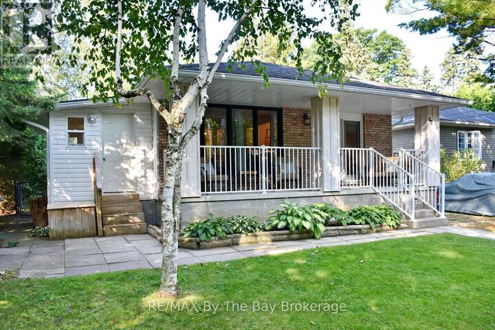 Property Photo:  60 57th Street South  ON L9Z 1W5 