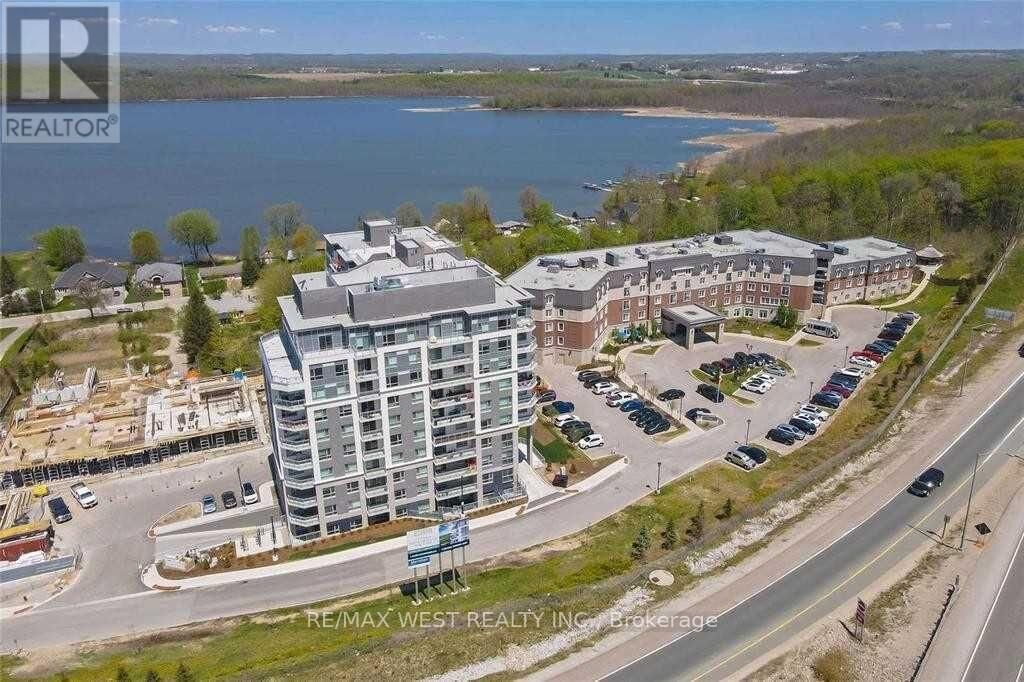 Property Photo:  58 Lakeside Terrace 301  ON L4M 0L5 