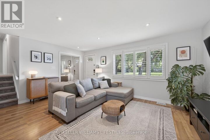 Property Photo:  3 Baffin Place  ON N5V 1E8 