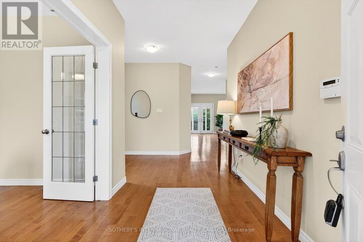 Property Photo:  40 Maplevale Drive  ON L9G 0C5 