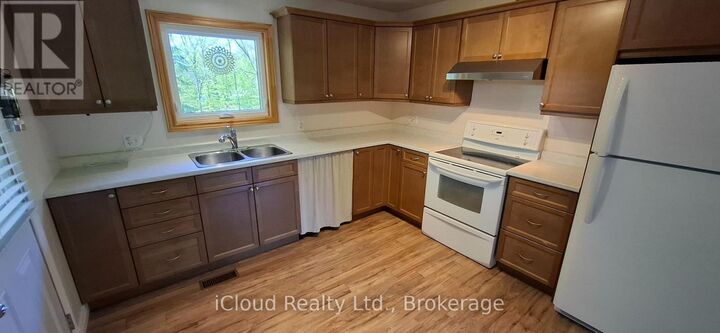 Property Photo:  481 24th Street West  ON N4K 4H9 