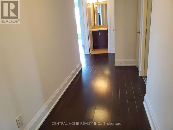 Property Photo:  1 Old Mill Drive 825  ON M6S 0A1 