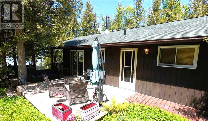214 Tamarack Lane — photo 1