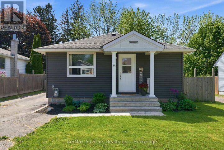 Property Photo:  25 Church Street West  ON K0K 1S0 