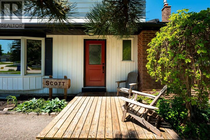 Property Photo:  510 Monica Court  ON L9V 3A3 