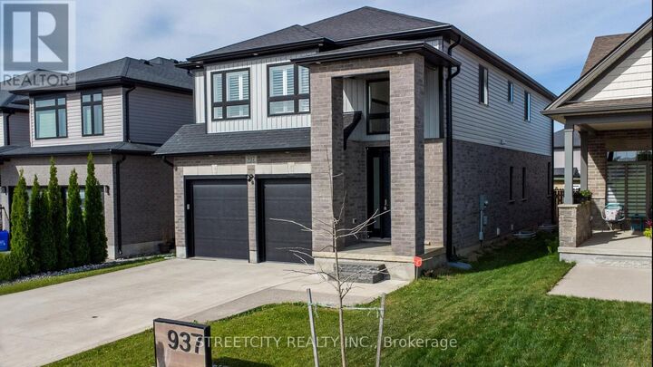Property Photo:  937 Lennon Way  ON N6G 0W9 